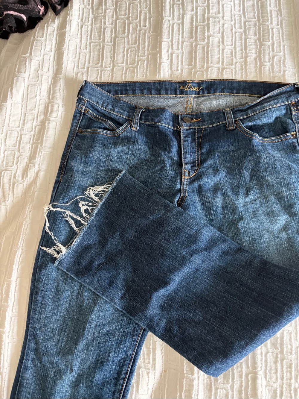 Old Navy Dark Blue Frayed Hem Ankle Jeans